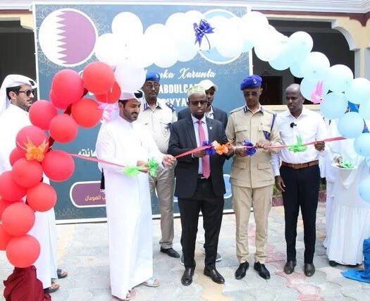 مشاركة السيد محمد الشمري – القائم بالأعمال بالإنابة بالسفارة القطرية في الصومال في افتتاح مركزا صحي بالصومال